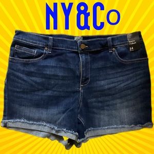 🆕NY & Company Frayed Shorts